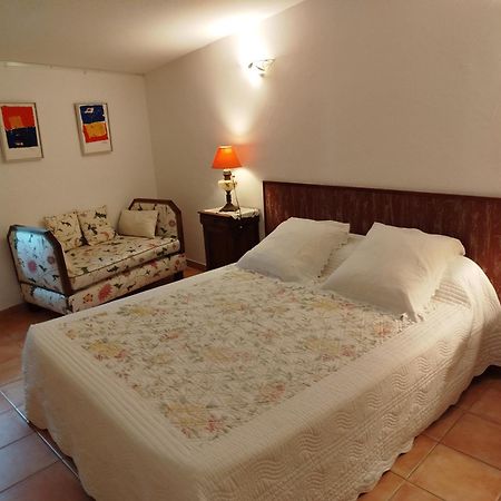 Le Térébinthe B&B Lauris Esterno foto