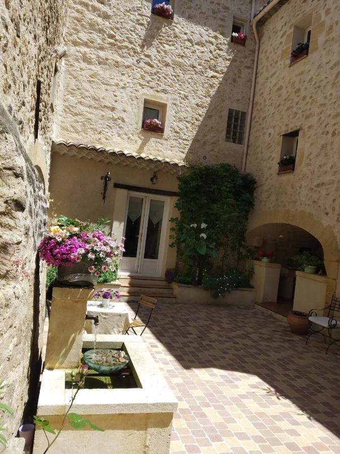 Le Térébinthe B&B Lauris Esterno foto