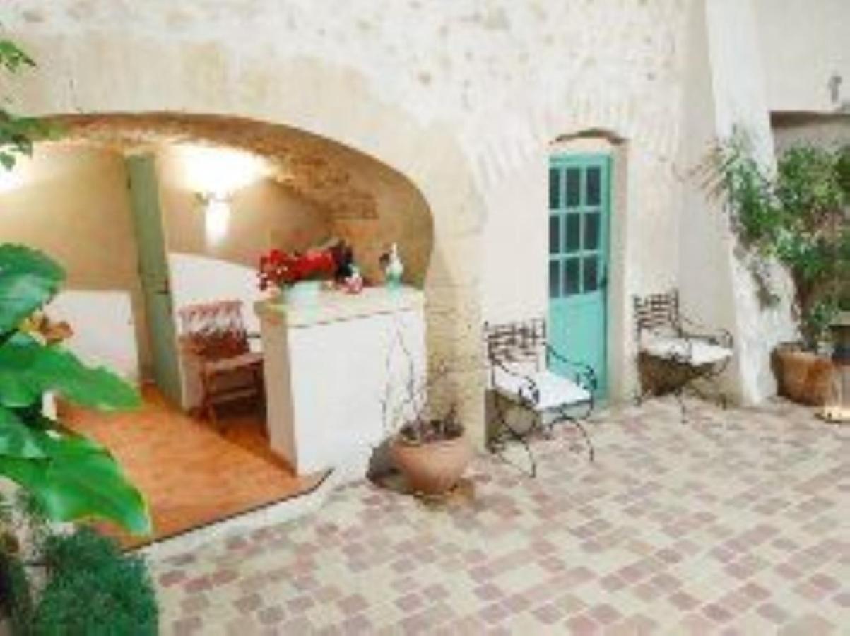 Le Térébinthe B&B Lauris Esterno foto